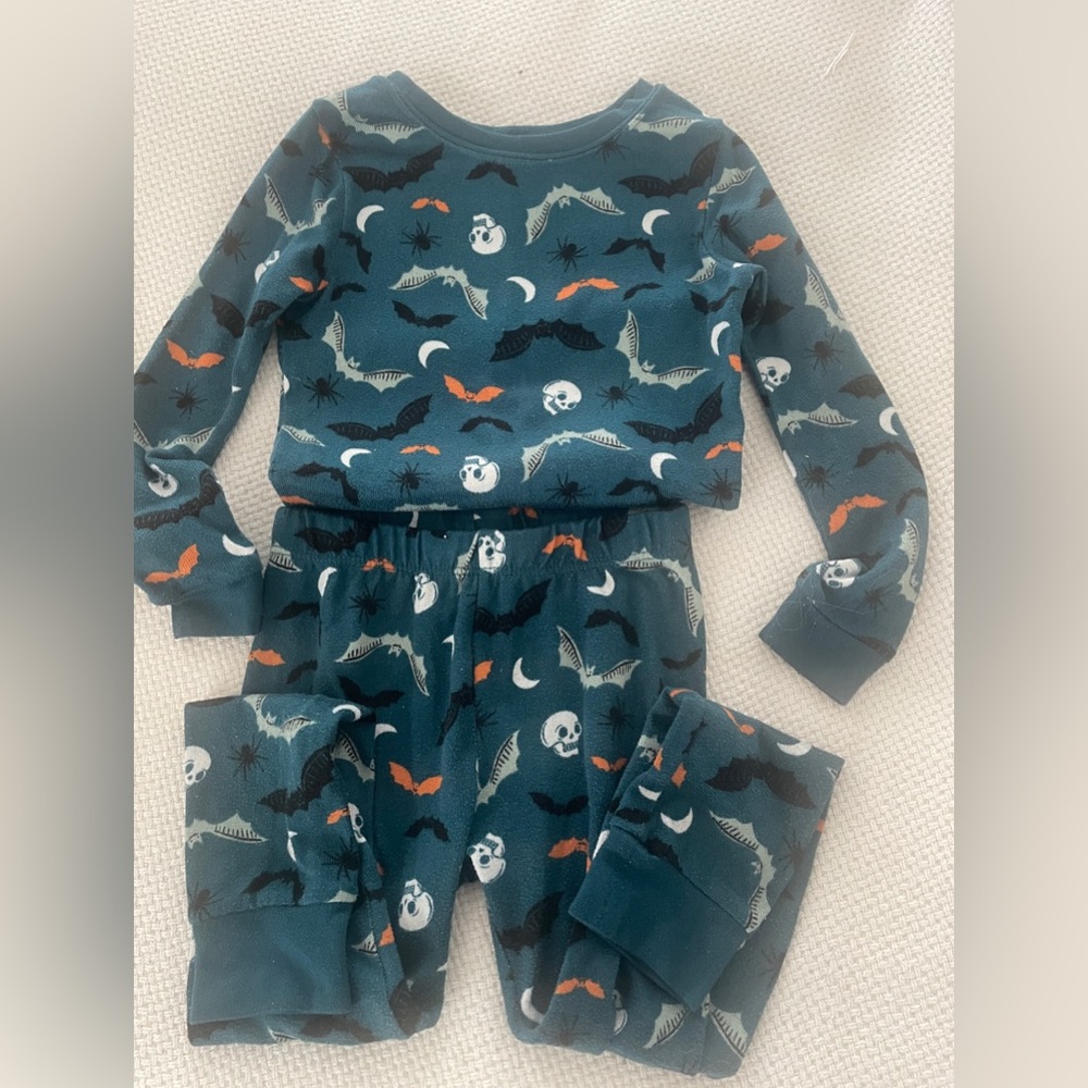 Wonder Nation Teal Halloween Kids Pajama Set